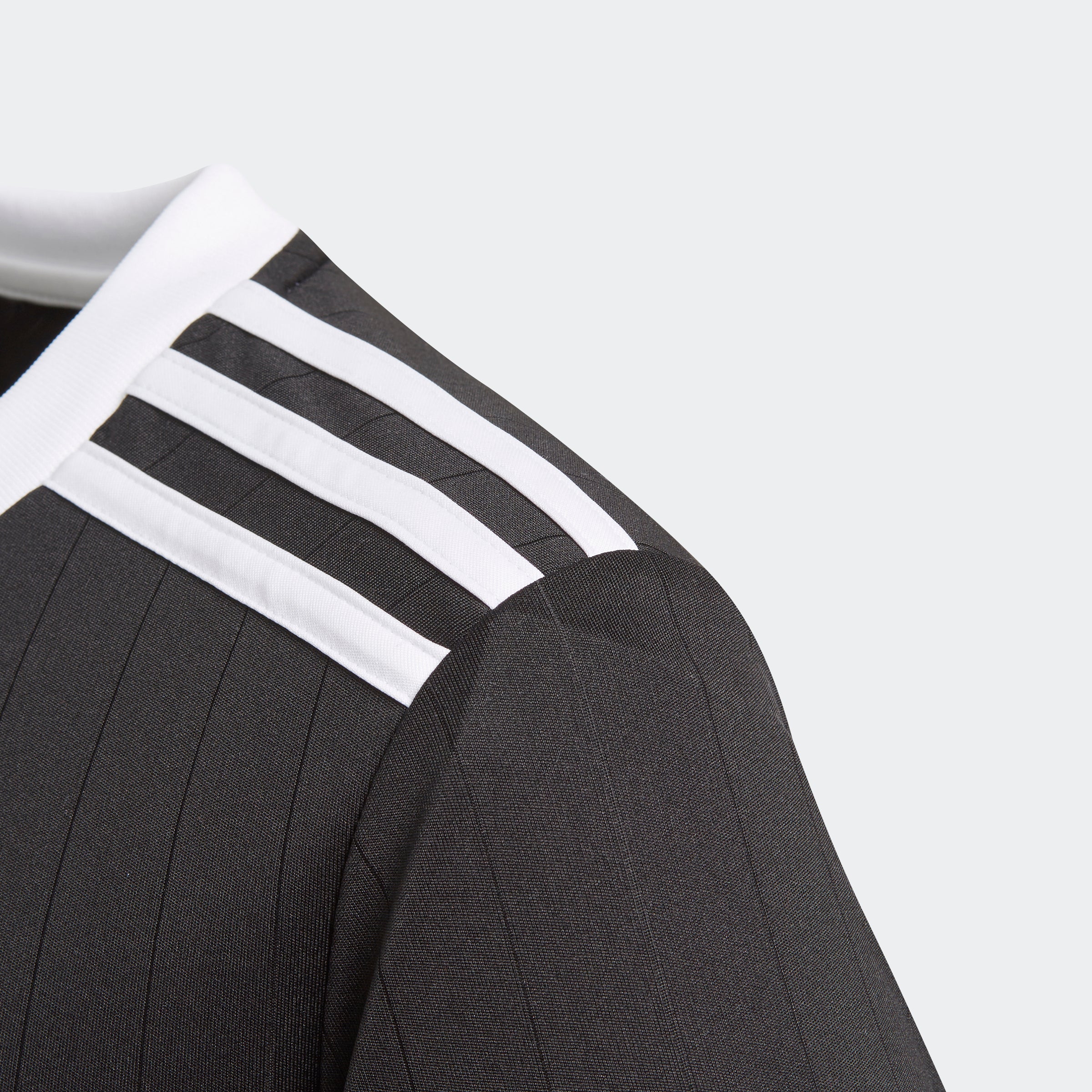 Adidas Tabela 18 JSYY CE8918 Black Adidas Tabela 18 JSYY CE8918 Black